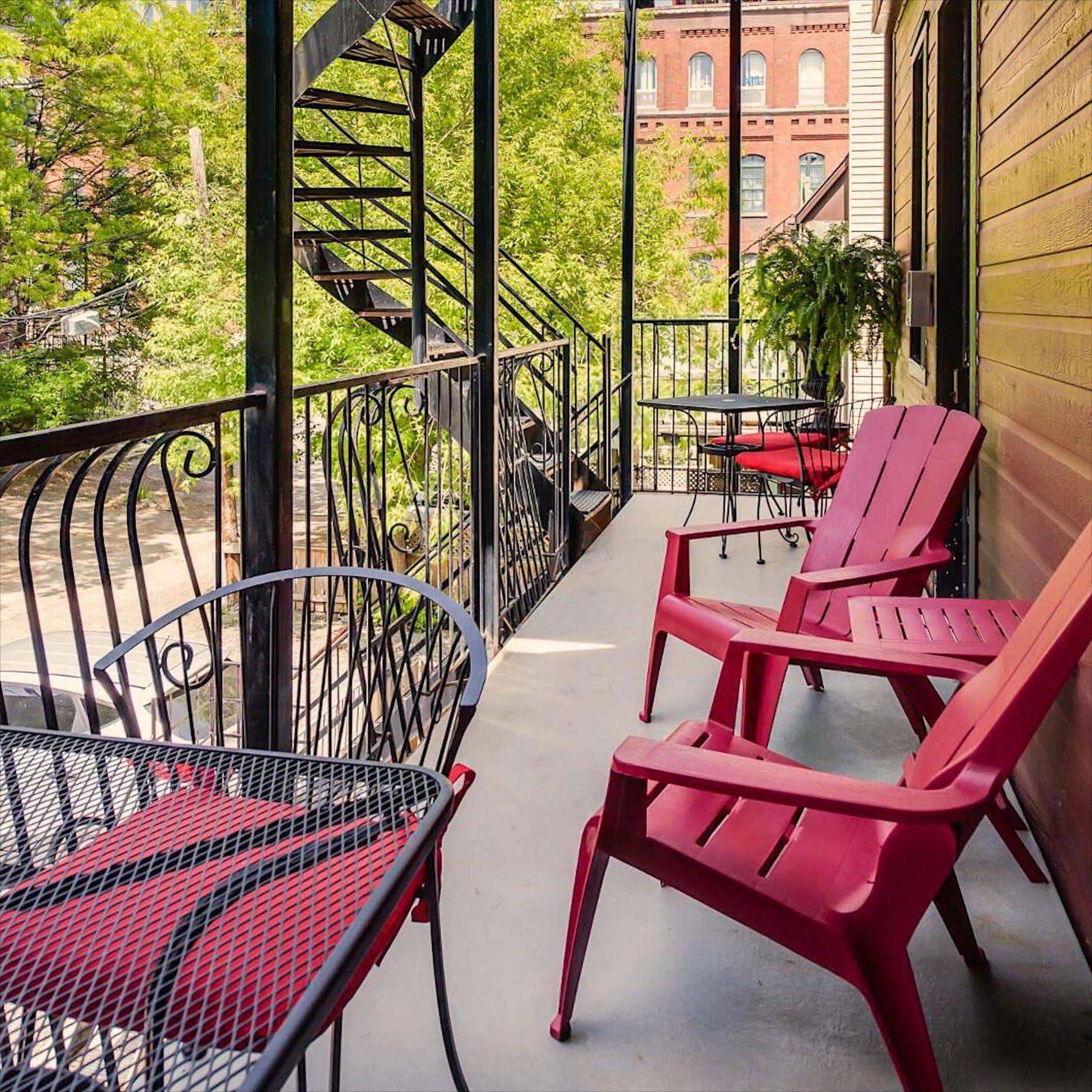 Auberge Les Bons Matins Hotel Montreal Exterior photo